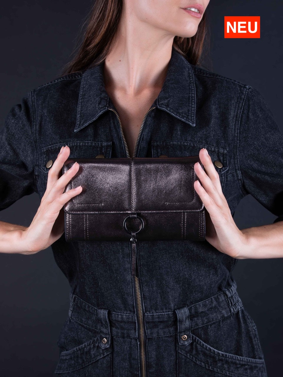Handtasche mit Metallic-Effekt GABRIEL