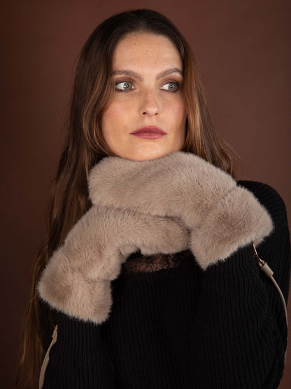 Fäustlinge aus Kunstfell