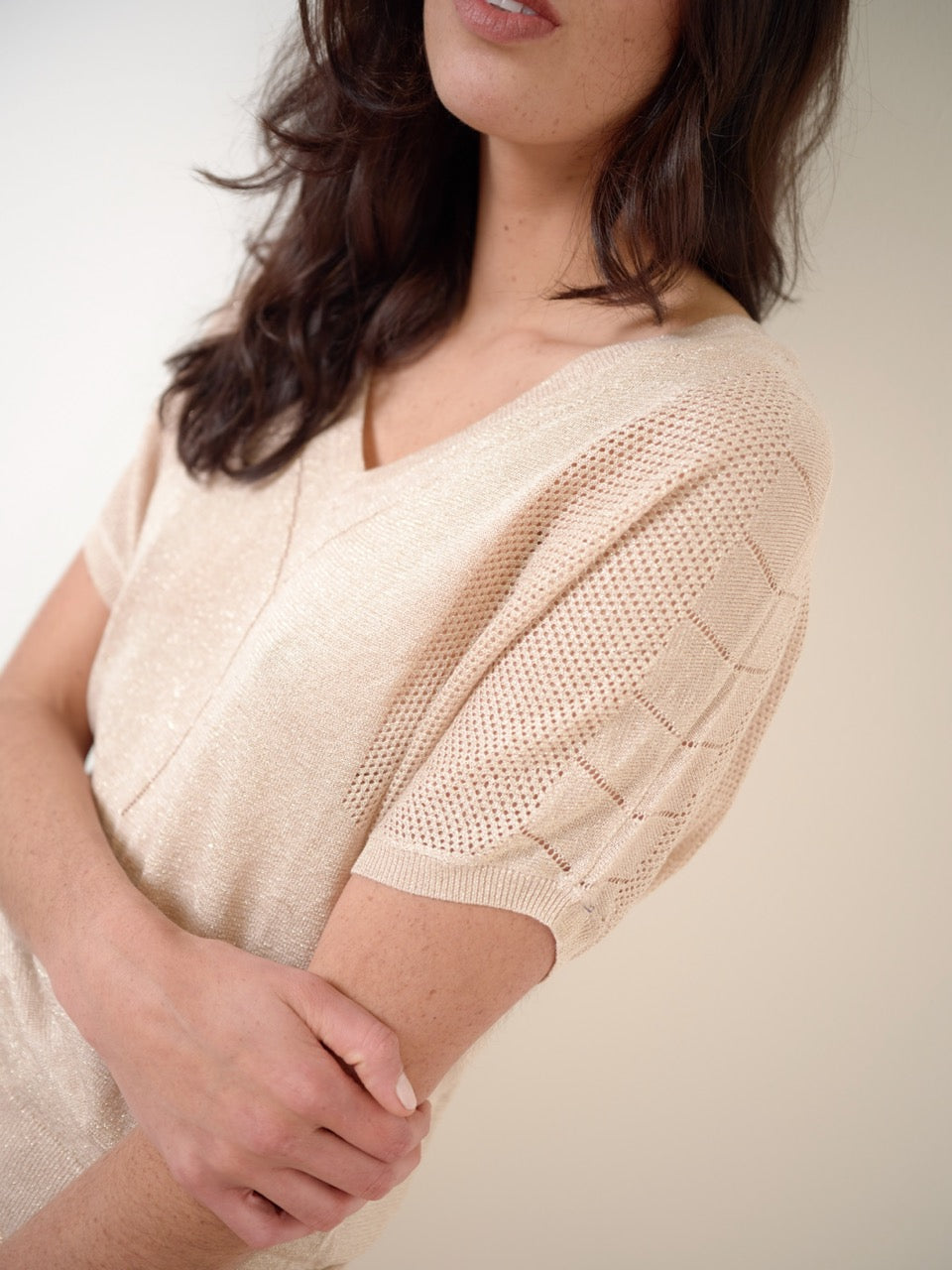 Pullover mit V-Ausschnitt aus Lurex