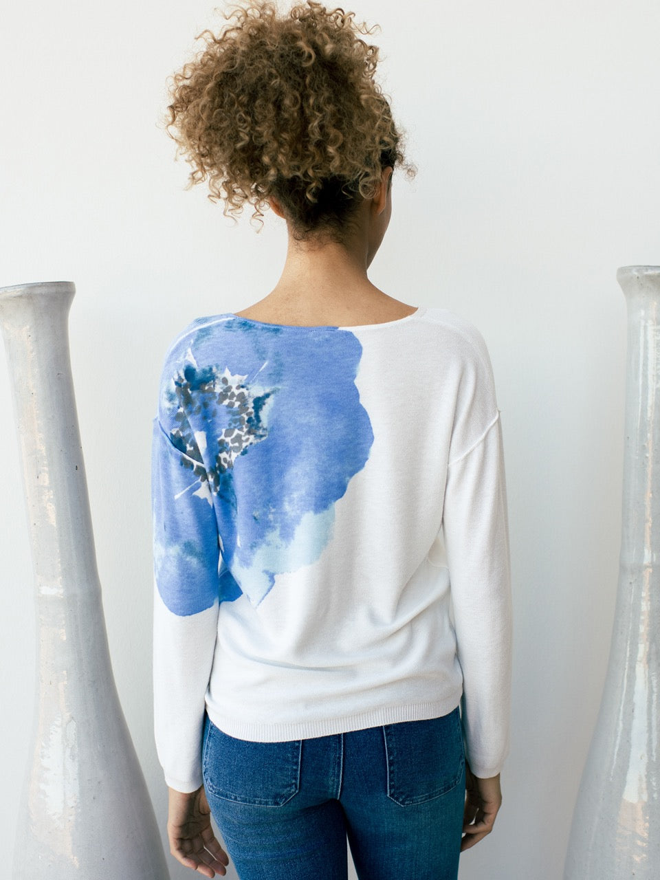 Pulli mit Blumendruck, Écru