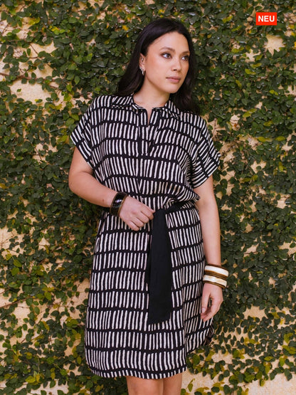 Kleid mit Hemdkragen