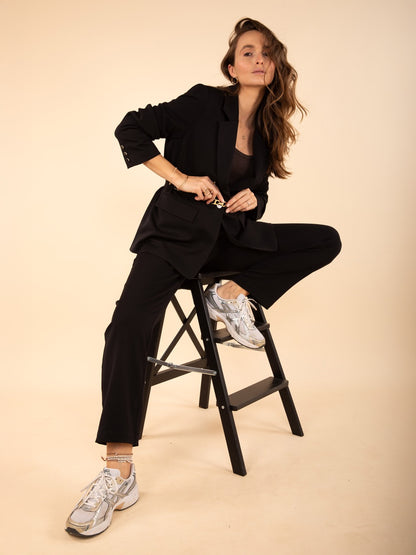 Fließende Hose mit Bundfalten