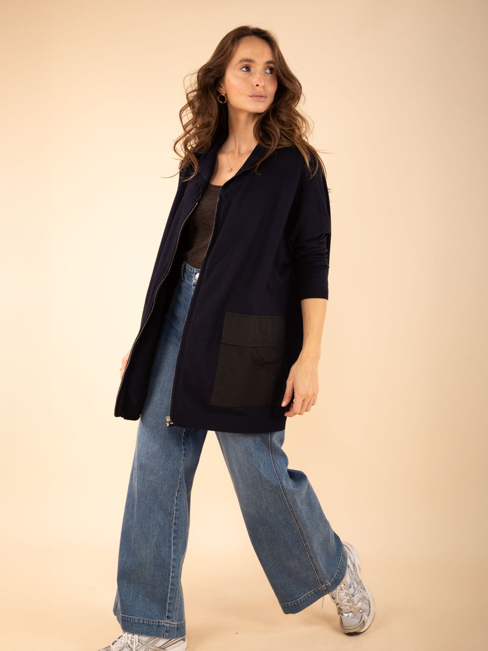 Weite Strickjacke mit Kapuze