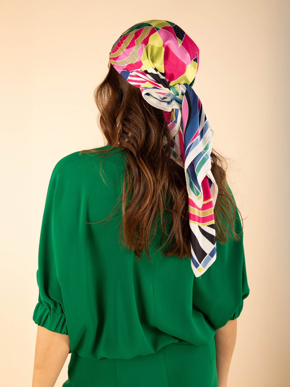 Bunter Satinschal